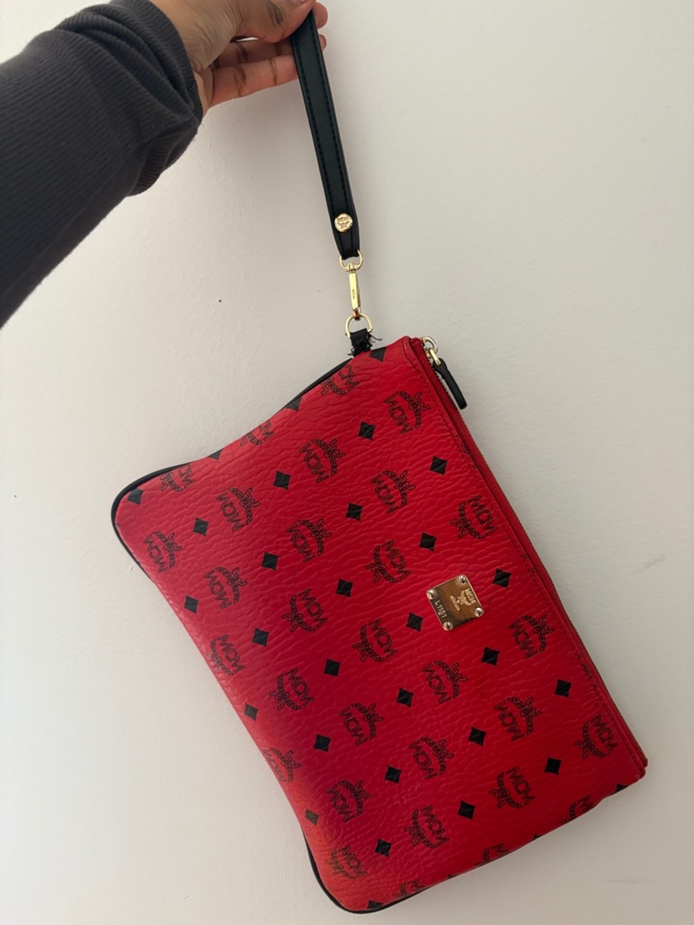 MCM Wristlet Pouch❤️